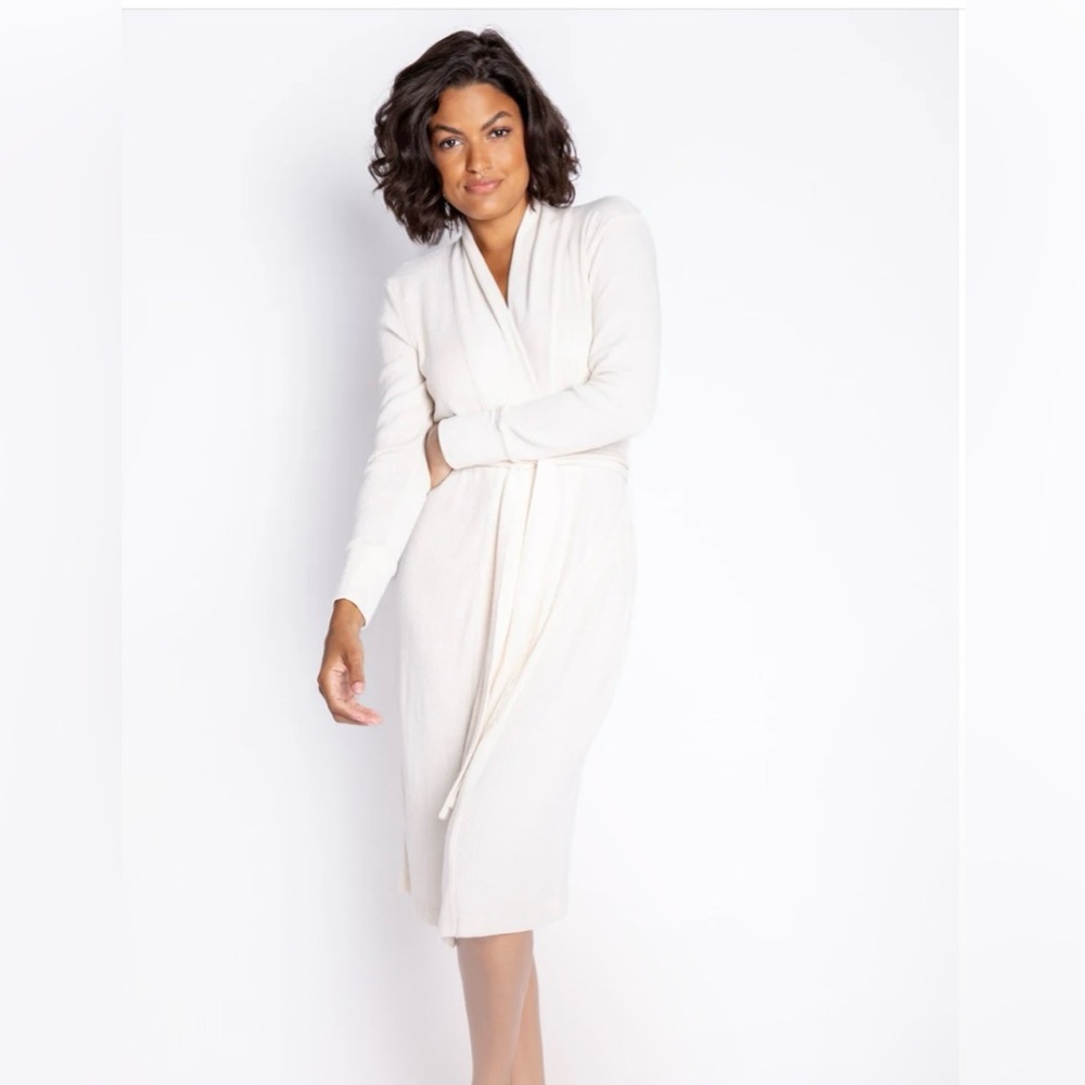 Women’s PJ Salvage - Plush Luxe Robe - Ivory - Size Small - Picture 2 of 9